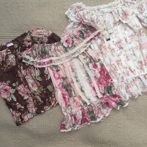 Rosy, Floral Liz Lisa Top - Picture 4 of 4